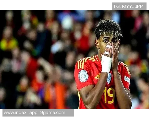 伊布称赞大罗马拉多纳梅西为历史前三但今年更倾向于亚马尔获金球奖 伊布称赞大罗马拉多纳梅西为历史前三但今年更倾向于亚马尔获金球奖