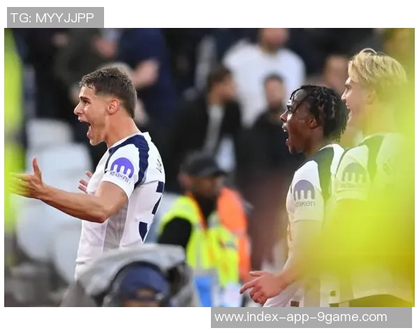 热刺公开训练缺少罗梅罗和乌多吉球队备战摩纳哥赛事紧锣密鼓 热刺公开训练缺少罗梅罗和乌多吉球队备战摩纳哥赛事紧锣密鼓