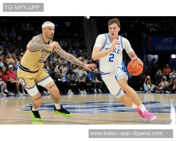 弗拉格分享篮球战术经验轻松应对NBA与大学术语混淆 弗拉格分享篮球战术经验轻松应对NBA与大学术语混淆