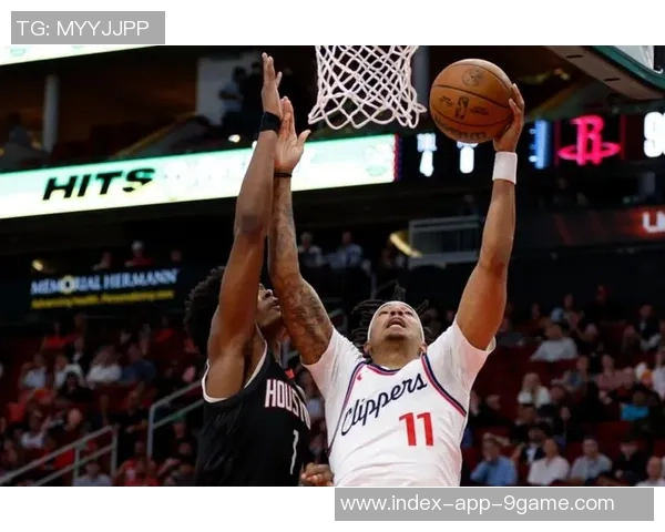 米勒半场表现抢眼高效内线贡献11分9篮板助球队争胜