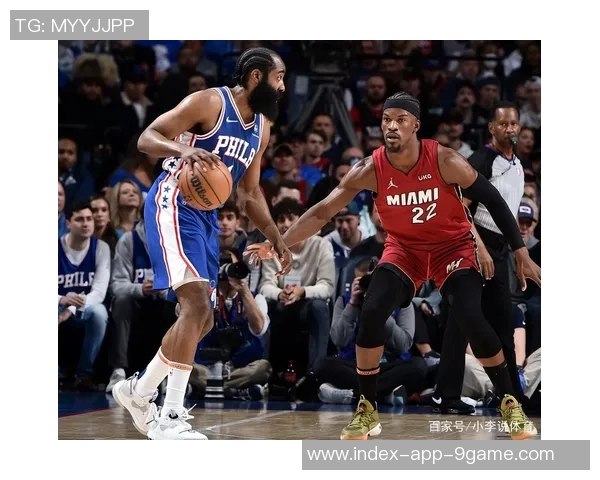 热火全队齐发力半场9人得分5人上双展现团队实力