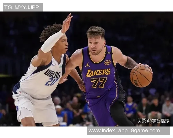 太阳记者反击湖人球迷质疑东契奇上场对里夫斯51分的影响