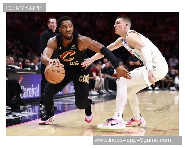 周一竞彩篮球焦点对决雄鹿与步行者的巅峰对决字母哥与西亚卡姆的精彩较量